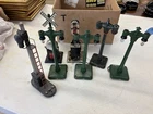 Lot Of 7 Vintage Lionel &  Marx Train O Gauge Accessories Signals Signs & Lamps