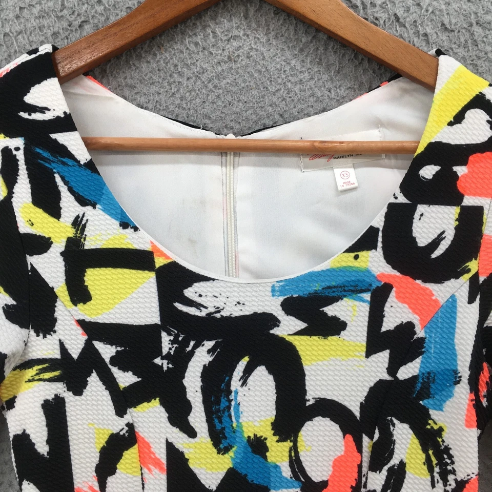 Marilyn Monroe A-Lined Sheath Dress Womens XS Short Sleeve Zipper Multicolor - Image 3 of 4