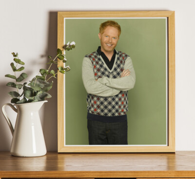 Modern Family Jesse Tyler Ferguson : 10''x8'' Professional Photo