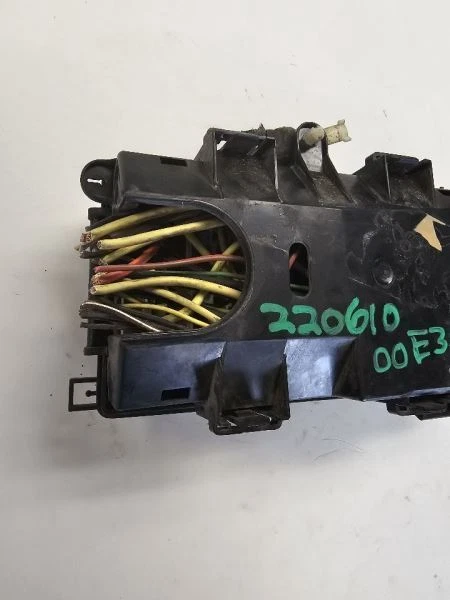 Motor de caja de fusibles para furgoneta Ford E150 00-04 409444 Foto 3 de 4