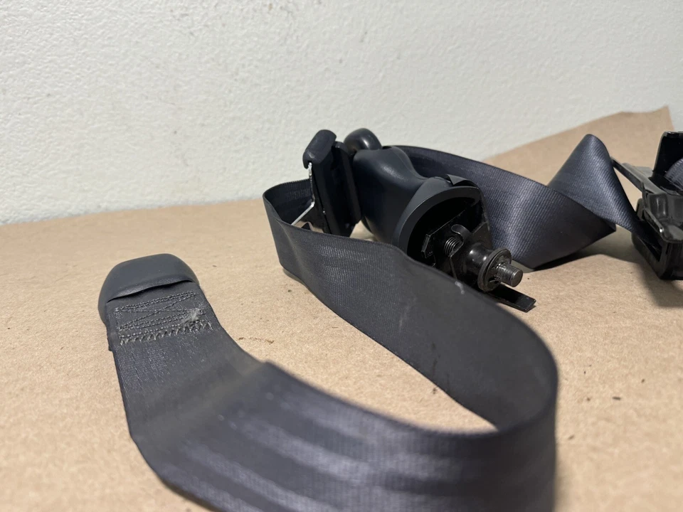 2001-2007 Town Country Dodge Grand Caravan tercera fila conductor cinturón de seguridad trasero Foto 2 de 4