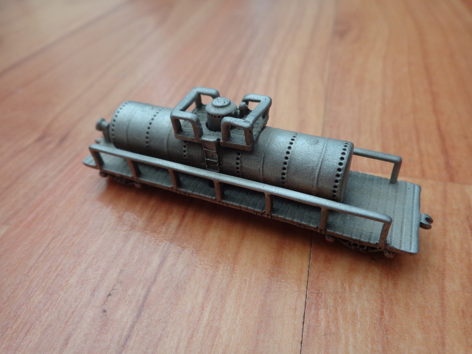 DANBURY MINT WORLD'S GREATEST RAILROAD CARS - PEWTER THE TANK CAR MODEL USED