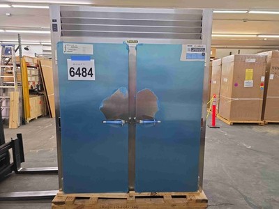6484 New Old Stock Traulsen Keg Cooler 2-Door Cooler Roll Thru RRI232LPUT-FHS