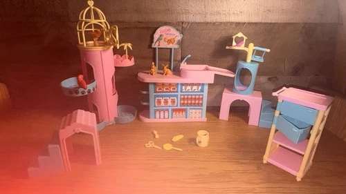 Vintage Barbie Pet Shop Playset 67550