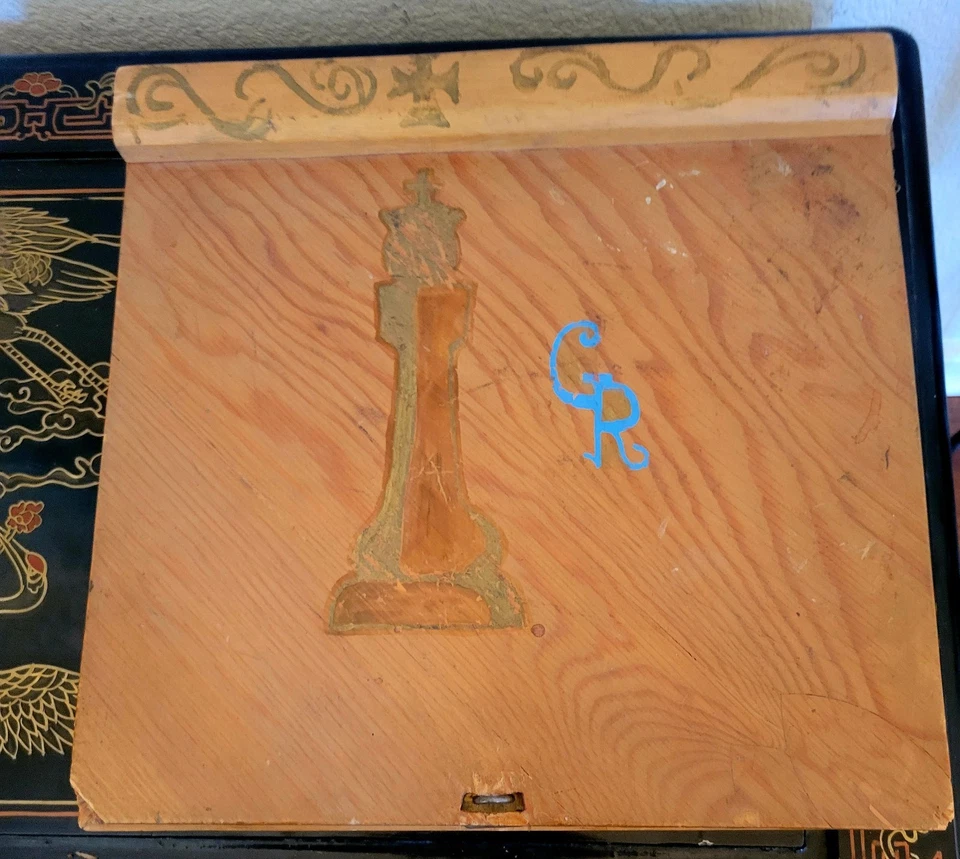 Napoleon Bonaparte Hand Painted Chessmen Chess Set 4.25" King Wood Storage Box! - Image 3 of 4