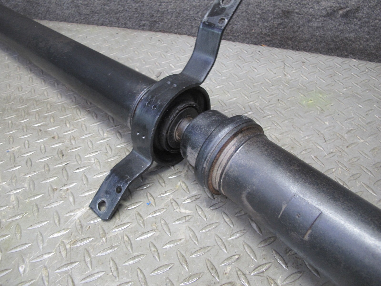 2006-2012 BENTLEY FLYING SPUR AWD REAR DRIVE SHAFT DRIVESHAFT PROPELLER