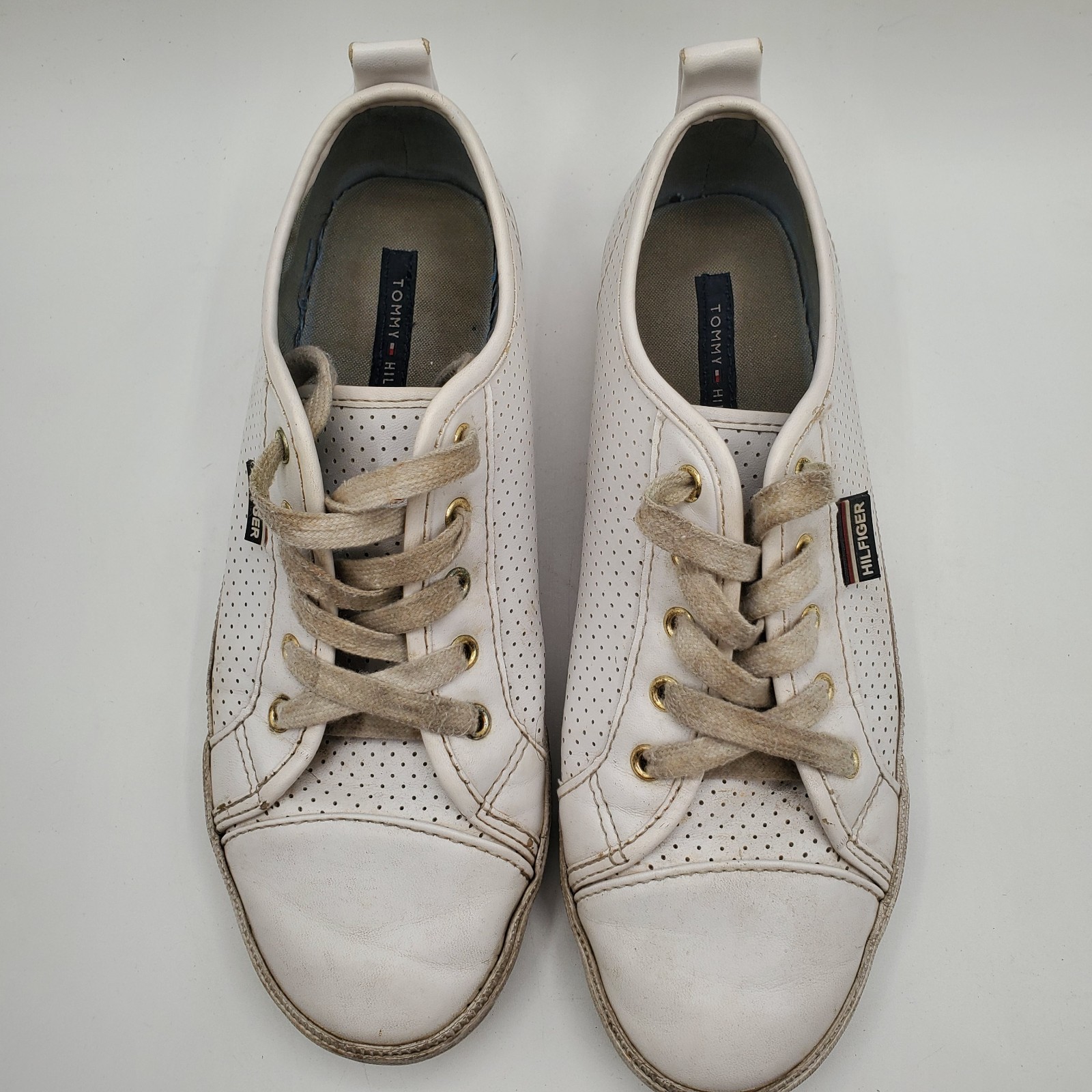 Tommy Hilfiger Twanibel-R Tennis Shoes White Perforated Low Top Size 8M MD #222 thumbnail 2