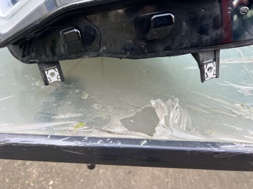 SEAT ATECA LED DRIVERS HEADLIGHT P/N 577941032B BROKEN LUGS 2022 MODEL FREE P+P - Picture 3 of 6