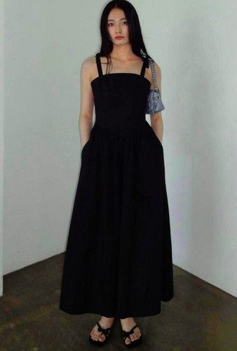 Zara Nero Popeline Cinturino lungo Midi Fluenti Voluminoso Abito Con Lato Tasche - Foto 2 di 24