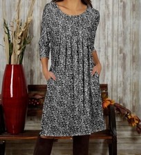 Bon Apple Tea Floral Shift Dress - Black/Gray - Size M - NWT