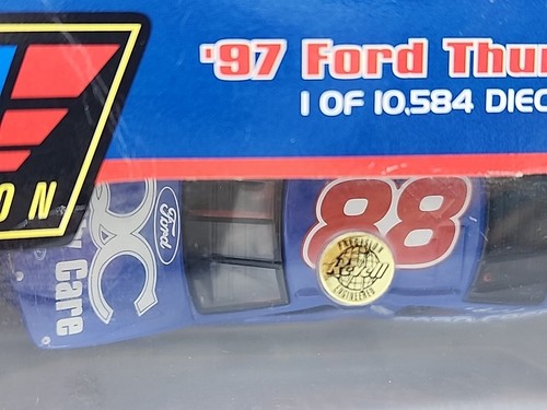 Revell Dale Jarrett 88 Quality Care 1:43 97 Ford Thunderbird NASCAR W Case - Picture 7 of 7