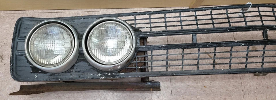 Rejilla completa usada OEM con soportes Ford Ranchero Torino Fairlane 1968 (G196) Foto 2 de 4