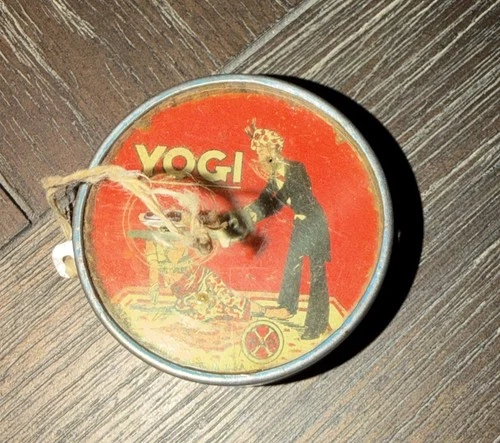 Marx “Yogi” Magic Illusion Pocket Beheading Toy Cica 1930's  Working Condition