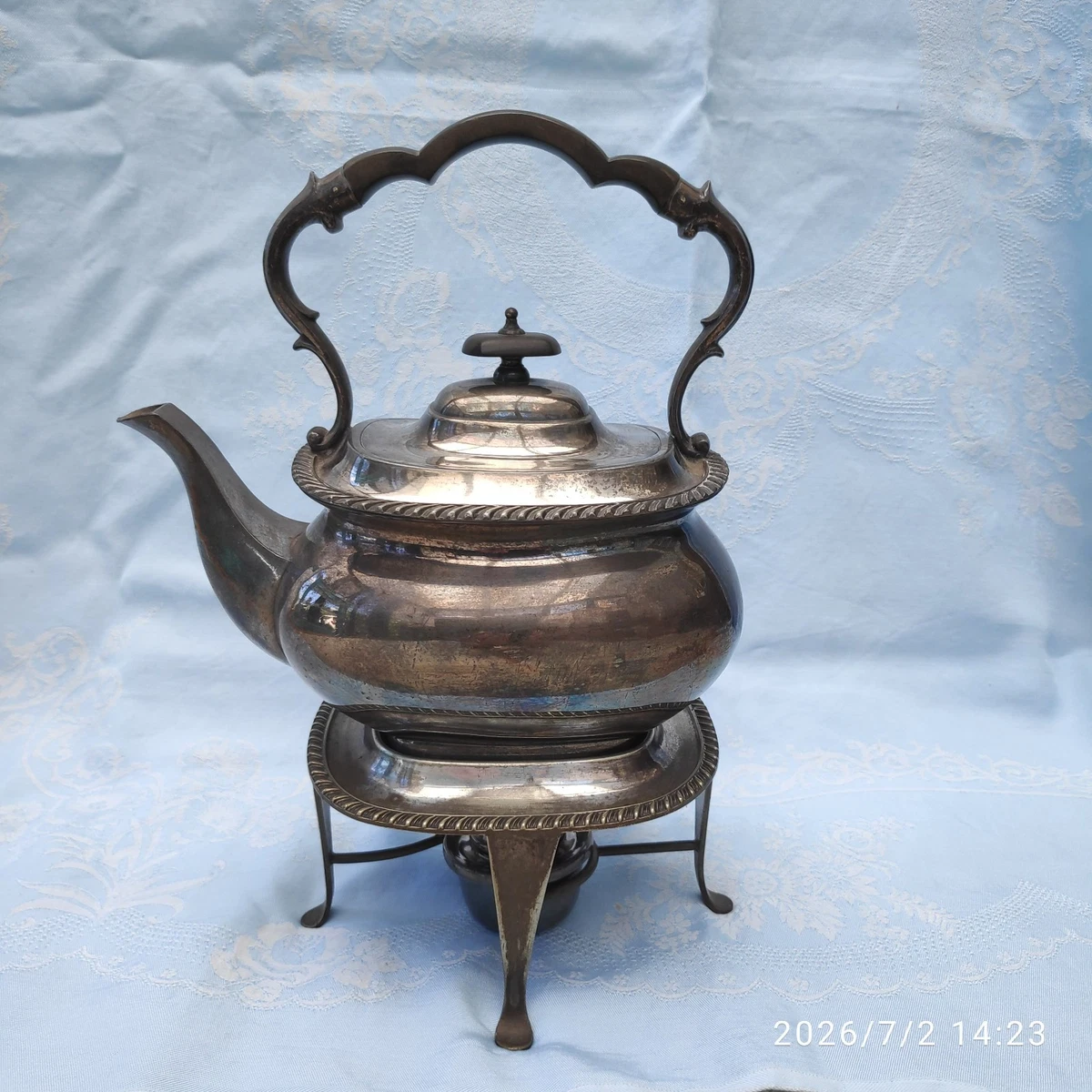 Walker & Hall Antique US Silver-Plated Teapots, Coffee Pots & Sets