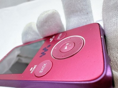 ポータブルプレーヤー SONY Walkman NW-S703F pink Sony NW-S703F Noise-Canceling Walkman MP3 Player (Pink) : Amazon