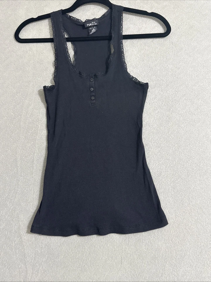 Женщин Y2K черный ребристый бак кружева отделки Whimsygoth гранж ведьмы винтажный Sz M Rue 21 - Изображение 3 из 4