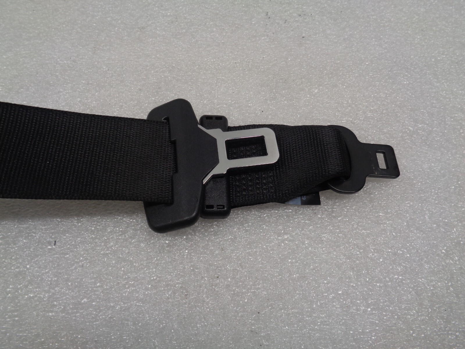 14-17 Maserati Ghibli Rear Center Seatbelt Seat Belt Retractor OEM AK2308337