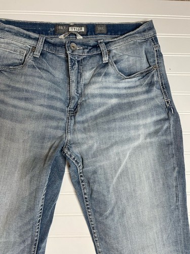 BKE Tyler Straight Jeans Mens 34x32 34L Blue Denim Zipper Distressed Lot Of 2 - Picture 10 of 12