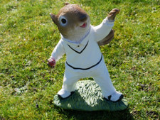Cricket Playing Squirrel Bowler Garden Ornament Cute Animal Statue Decor