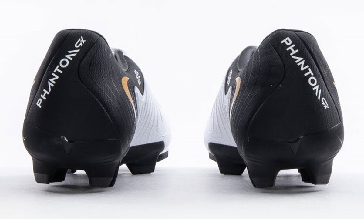Nike Men Phantom GX II Academy FG/MG Cleat White Soccer Boot Nike Men Phantom GX II Academy FG/MG Cleat White Soccer Boot