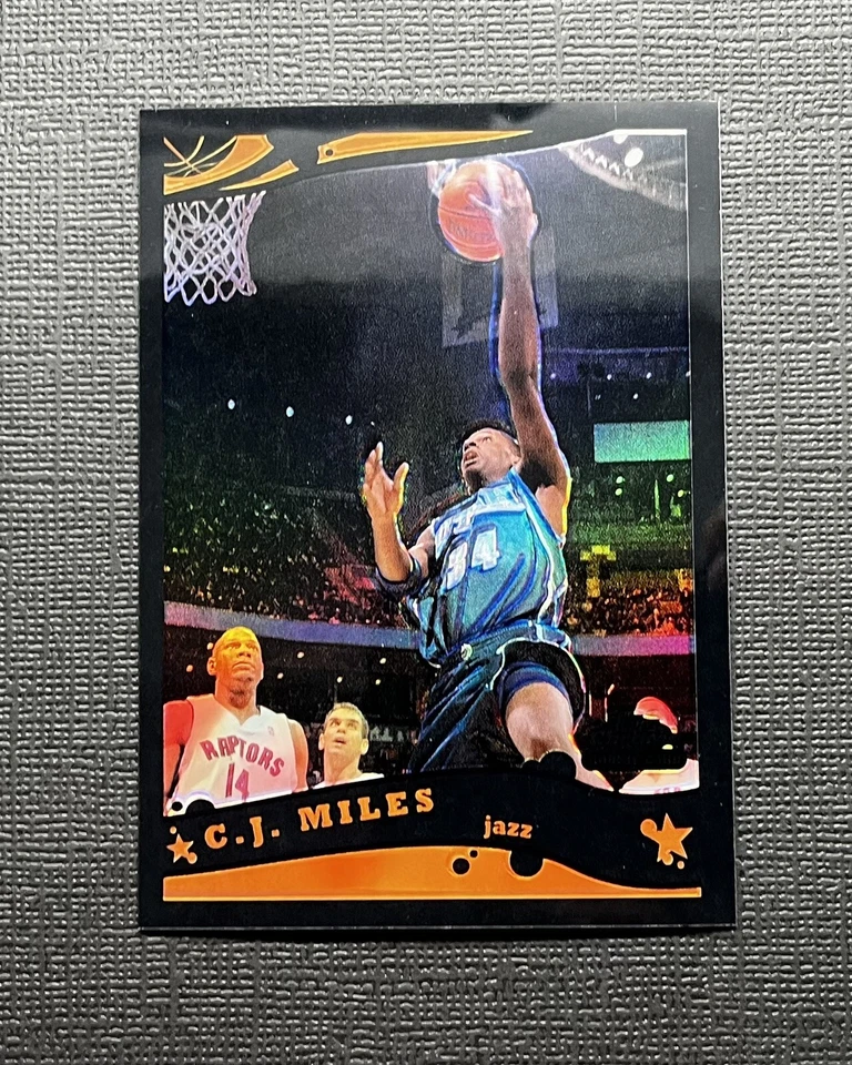 2005-06 Topps Chrome Black Refractors 🔥🔥 /399 C.J. Miles Jazz Basketball #184 - Image 4 of 4