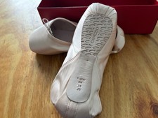 Capezio Ava Pointe Shoes: 1143 W 8M 3.5 .75