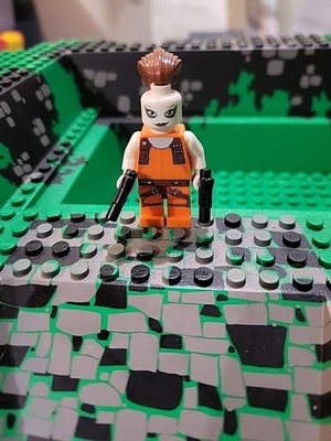 LEGO Aurra Sing Minifigure - 7930 Star Wars - Bounty Hunter BRAND NEW