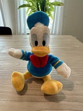 The Disney Store Donald Duck 9  Plush Stuffed/beanie Animal Small Character