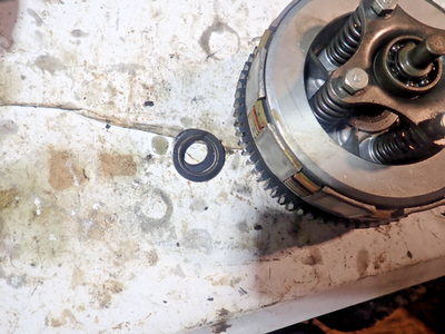 1979 Honda XR250 Clutch Basket/Hub/Pressure Plate Clutch Assemble