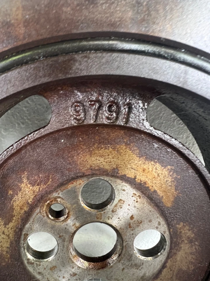 Dodge Ram 2500 3500 2003-2007 5,9 L diésel motor Cummins balanceador armónico fabricante de equipos originales Foto 2 de 4