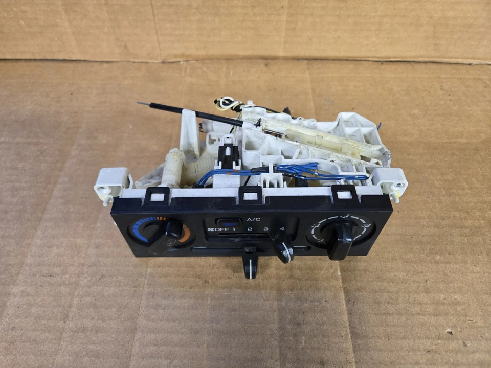 98 99 00 日产 Frontier 温度气候控制空调交流热仪表板 1998 - 2000 — 第 3/4 张图片