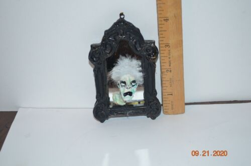 Dollhouse Halloween Handmade Haunted Ghost in the mirror - Picture 1 of 6