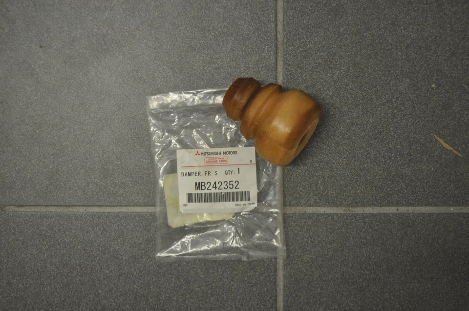 MITSUBISHI GALANT ECLIPSE REAR SUSPENSION SHOCK ABSORBER DAMPER NEW GENUINE OEM Foto 2 de 4