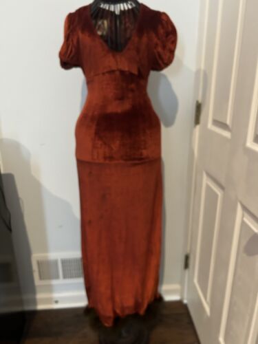 Vintage 1930’s Rust Velvet Gown With Fur Trim - Size- Small - Foto 1 di 9
