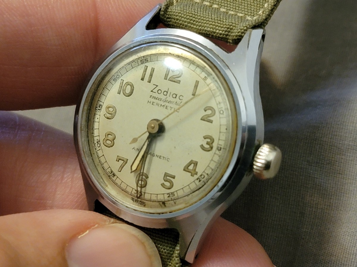 Vintage Zodiac Incasecurit Hermetic Stainless Steel Antimagnetic Military  Style