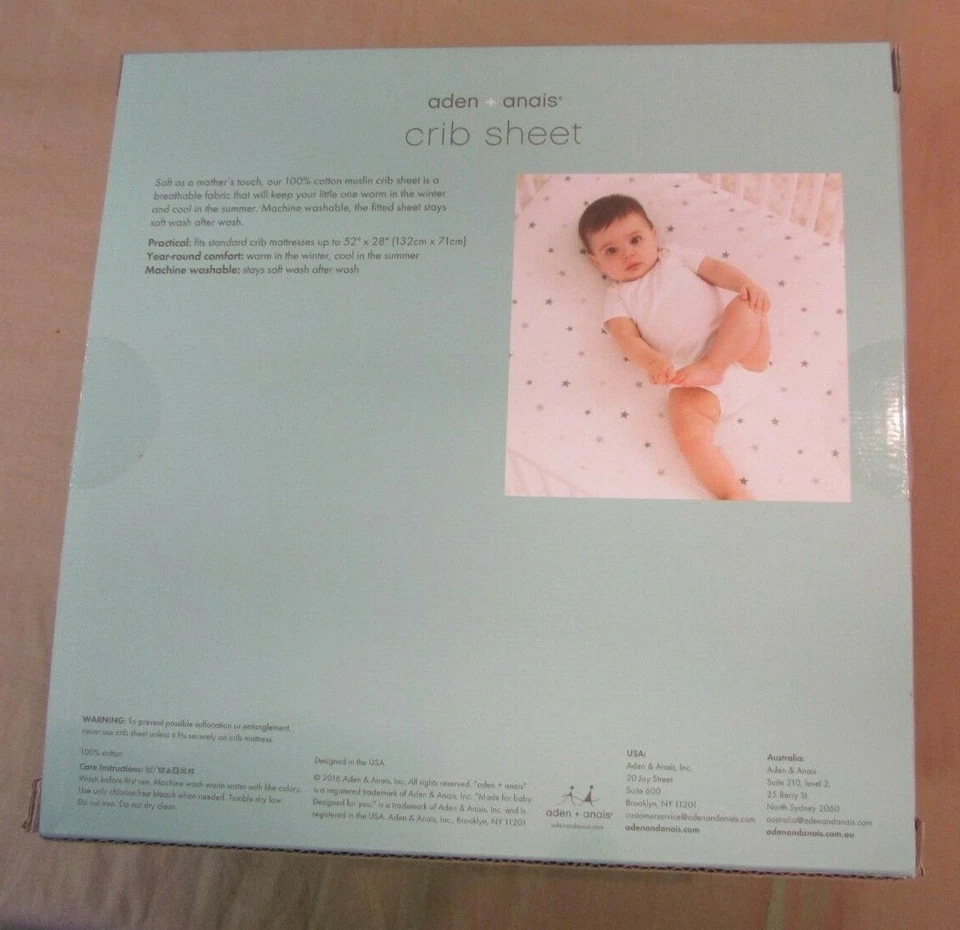 Nueva sábana de cuna clásica Aden + Anais LoveStruck Love Classic 8638 52" x 28" Foto 2 de 2