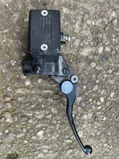 TRIUMPH STREET TRIPLE 675 front Brake Master Cylinder