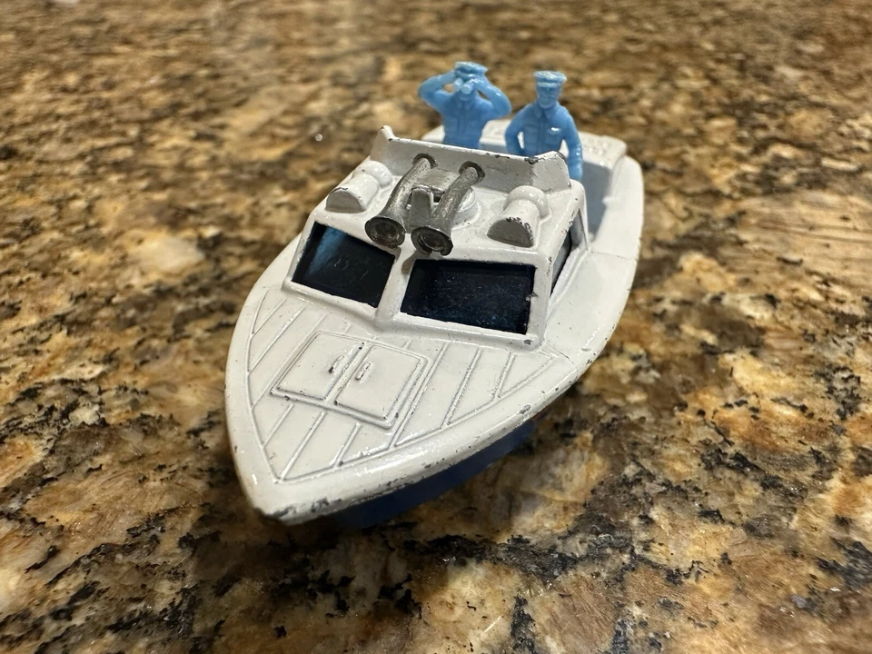 Vintage Matchbox SuperFast Police Launch Speedboat No. 52 1976 Collectible - Image 4 of 4