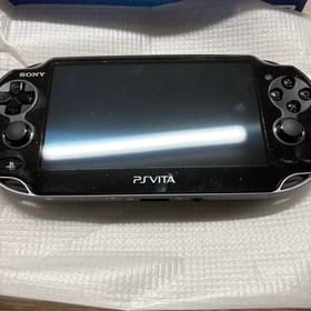 PS Vita PCH-1100 Sony Playstation complete Set Console Black Boxed Tested