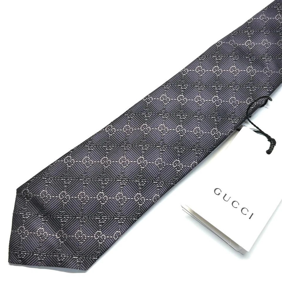Corbata Gucci Púrpura Gris Cuadros GG 100% Seda Hecha en Italia Sin Usar Como Nueva Regalo Foto 2 de 4