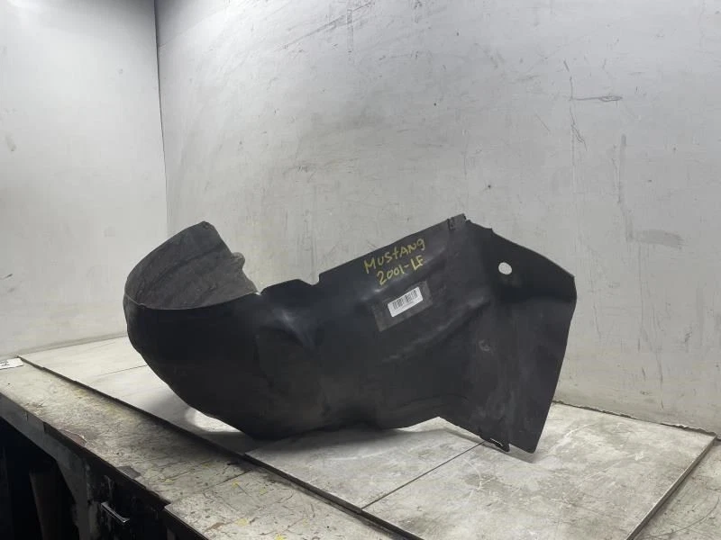 Ford Mustang 2002 guardabarros delantero izquierdo del lado del conductor forro protector contra salpicaduras fabricante de equipos originales+ Foto 2 de 4
