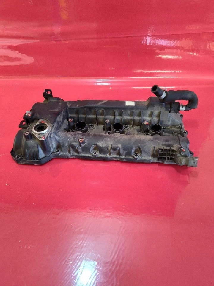 Cubierta de válvula basculante para pasajero derecho Hyundai Genesis 2010-2016 cupé 3,8 L V6 Foto 2 de 4