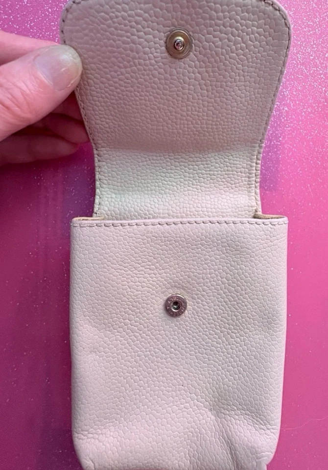 Auténtico Mini Bolso/Bolso de Accesorios Chanel CC Logo Caviar Vintage (Leer) Foto 3 de 4