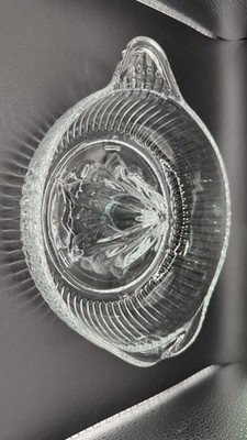 Vintage Clear Glass Citrus Juicer Reamer Ribbed 6'' Manual Lemon Orange Squeezer