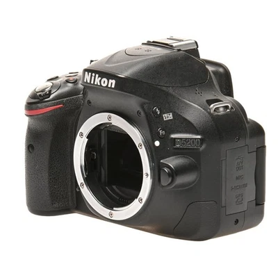 Nikon D5200 usado Estado: aceptable - Imagen 1 de 4