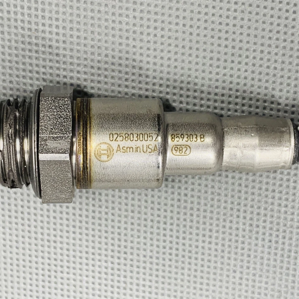 NUEVO Sensor de oxígeno Lambda 0258030052 para VW Passat Beetle Jetta GENUINO de fábrica Foto 4 de 4