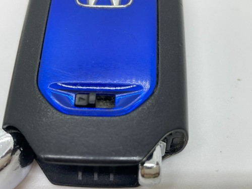 Honda OEM Smart Key 72147-T5C-J01 Hybrid Vezel Fit Shuttle - Picture 6 of 10