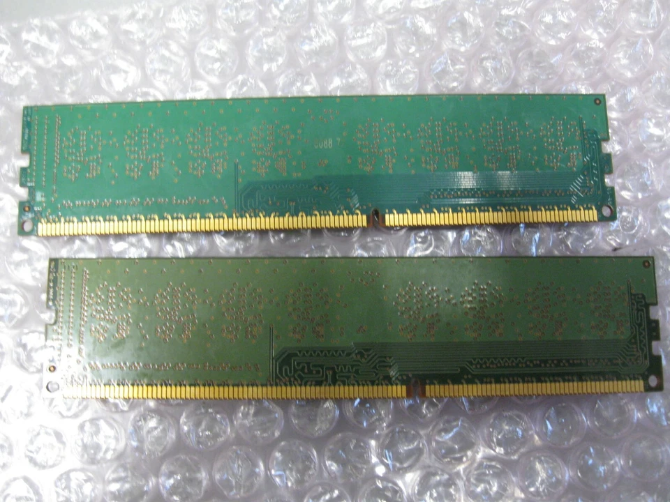 2x 2GB Sticks of DDR3 1333 MHz Samsung M378B5773DH0-CH9 - Image 4 of 4