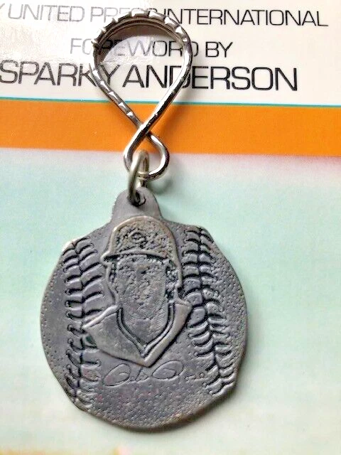 4192! Celebration of Pete Rose Book - 1985 Plus 4192 Key Chain, EX Condition - Image 4 of 4