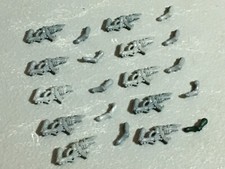 A21778 WARHAMMER 40K TYRANIDS BITS LOT TERMAGANT FLESHBORERS GAMES WORKSHOP GW